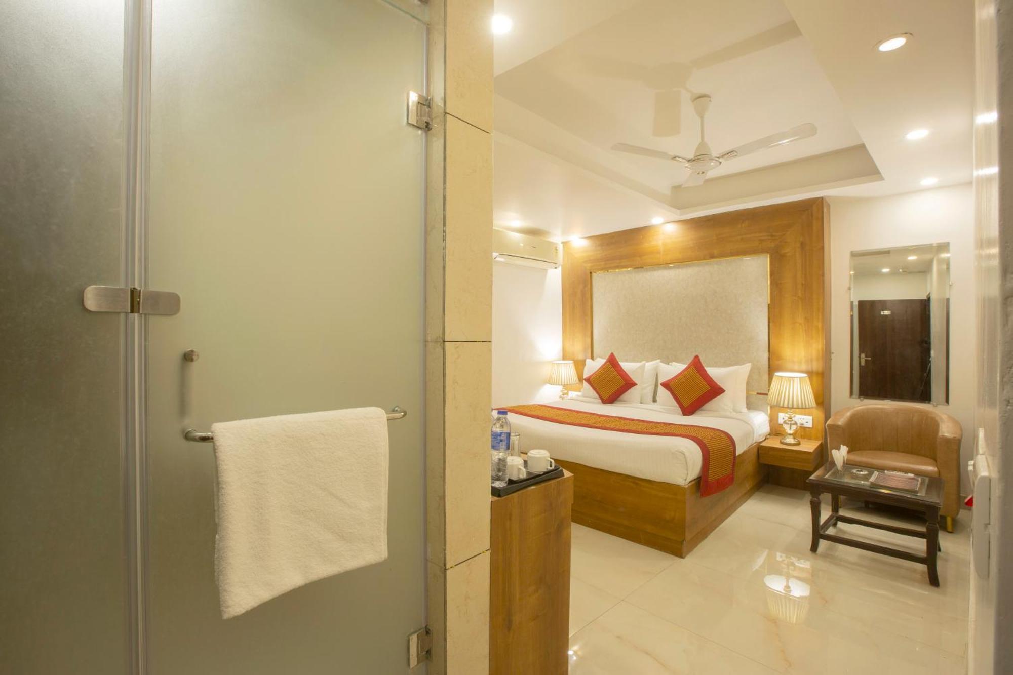 Hotel Arhaan Palace Delhi Airport 4*