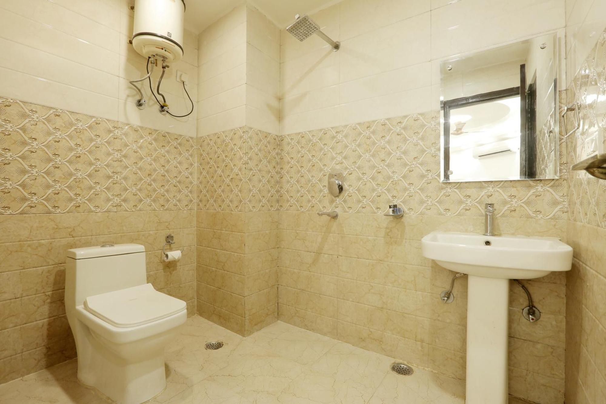 Hotel Arhaan Palace Delhi Airport