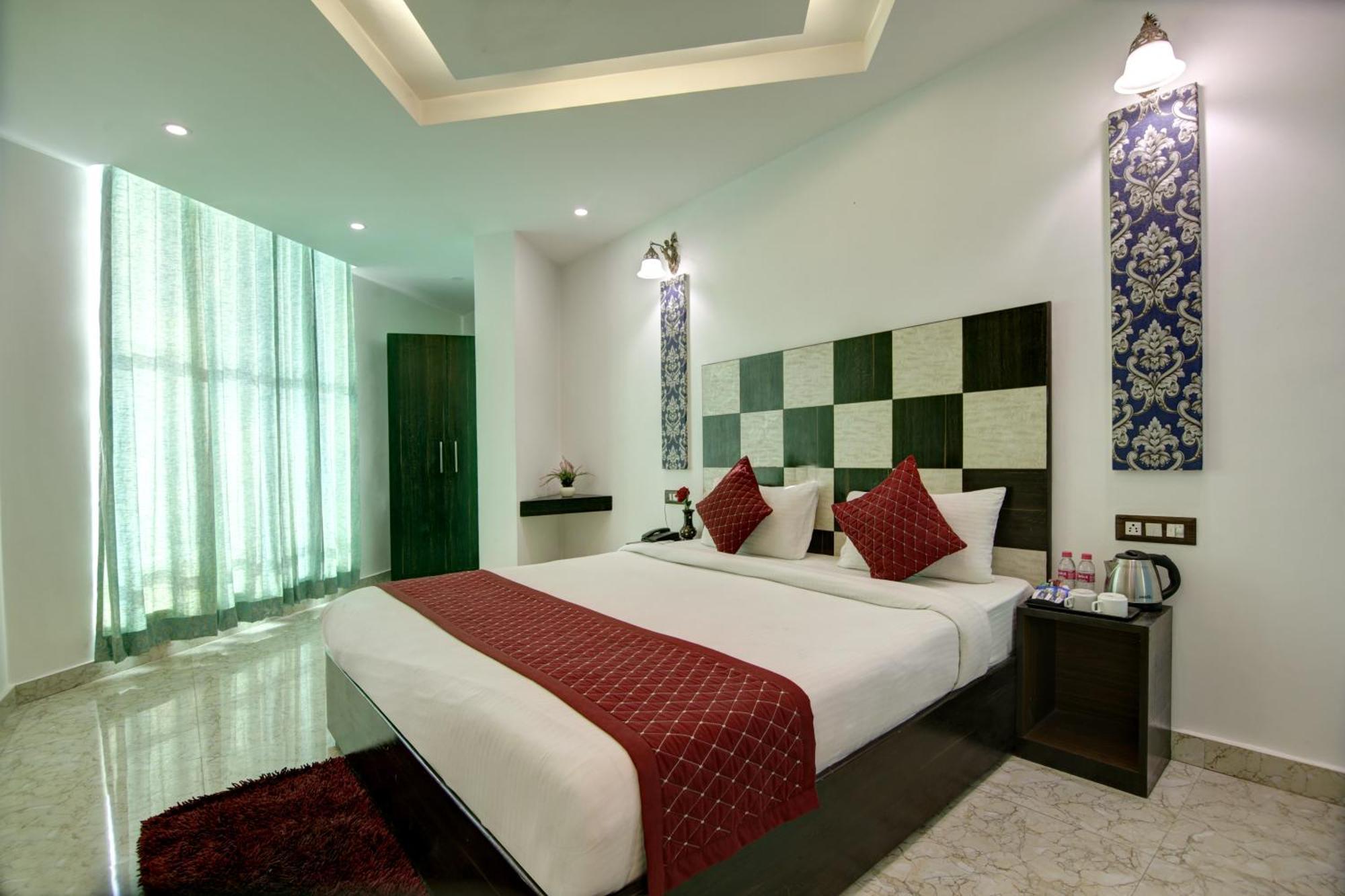 Hotel Arhaan Palace Delhi Airport