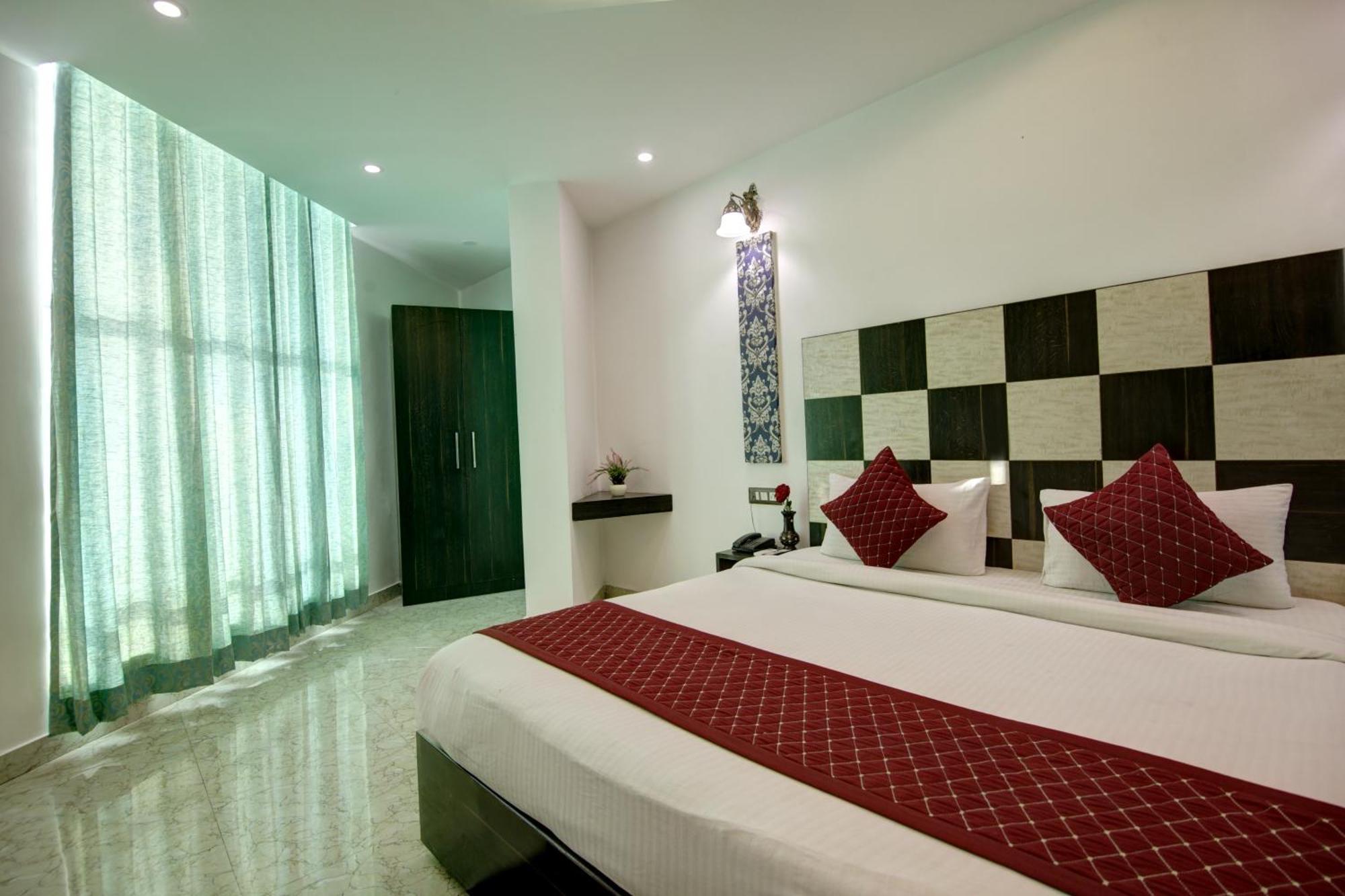 Hotel Arhaan Palace Delhi Airport