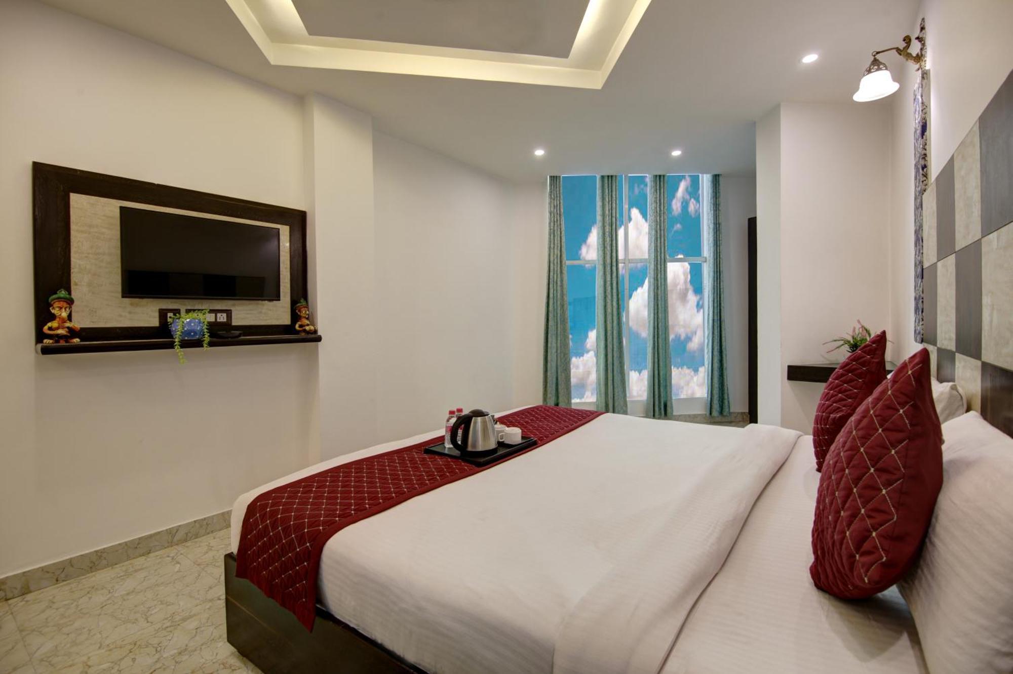 Arhaan Palace Delhi Airport