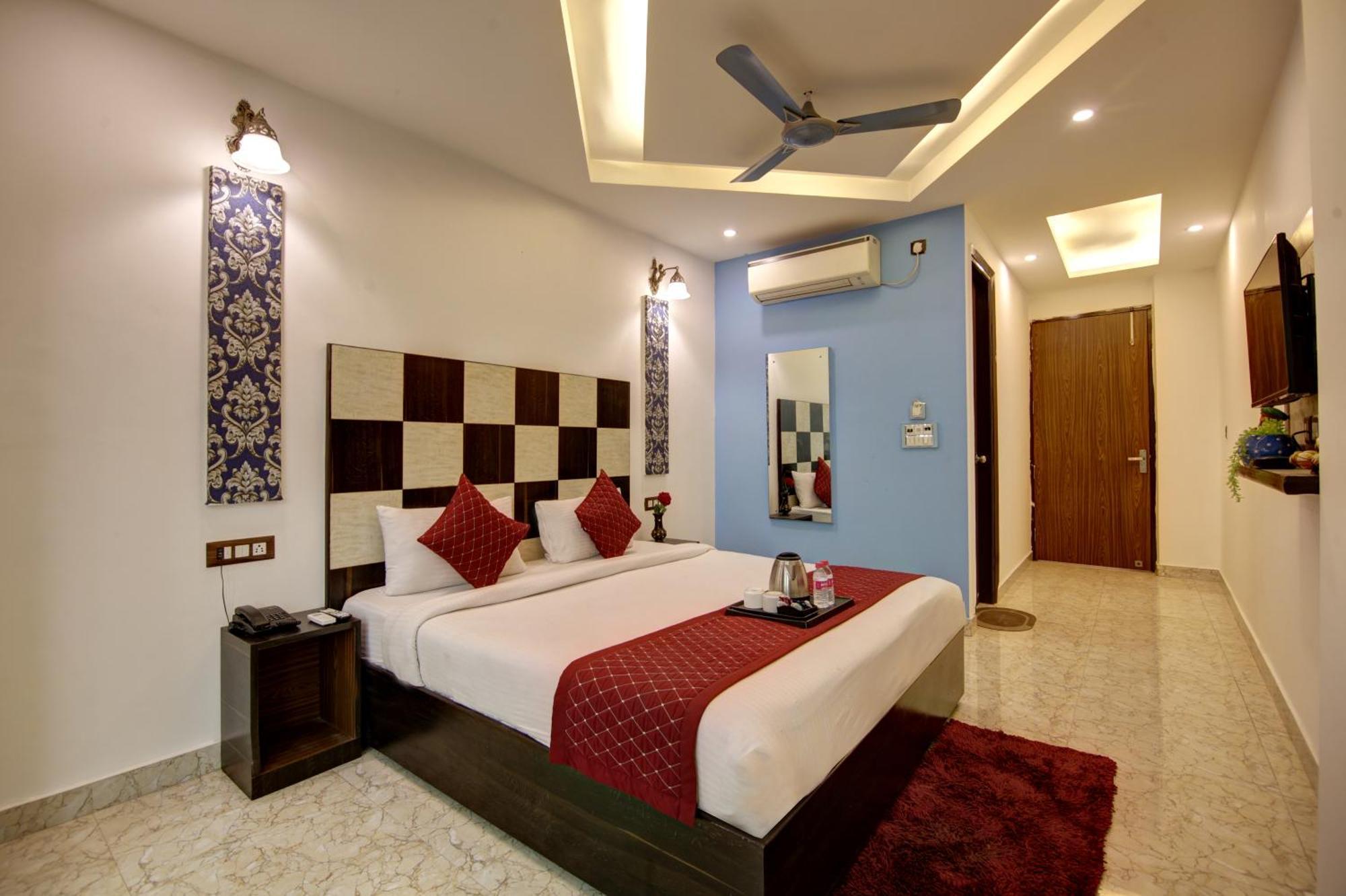 Hotel Arhaan Palace Delhi Airport 4*