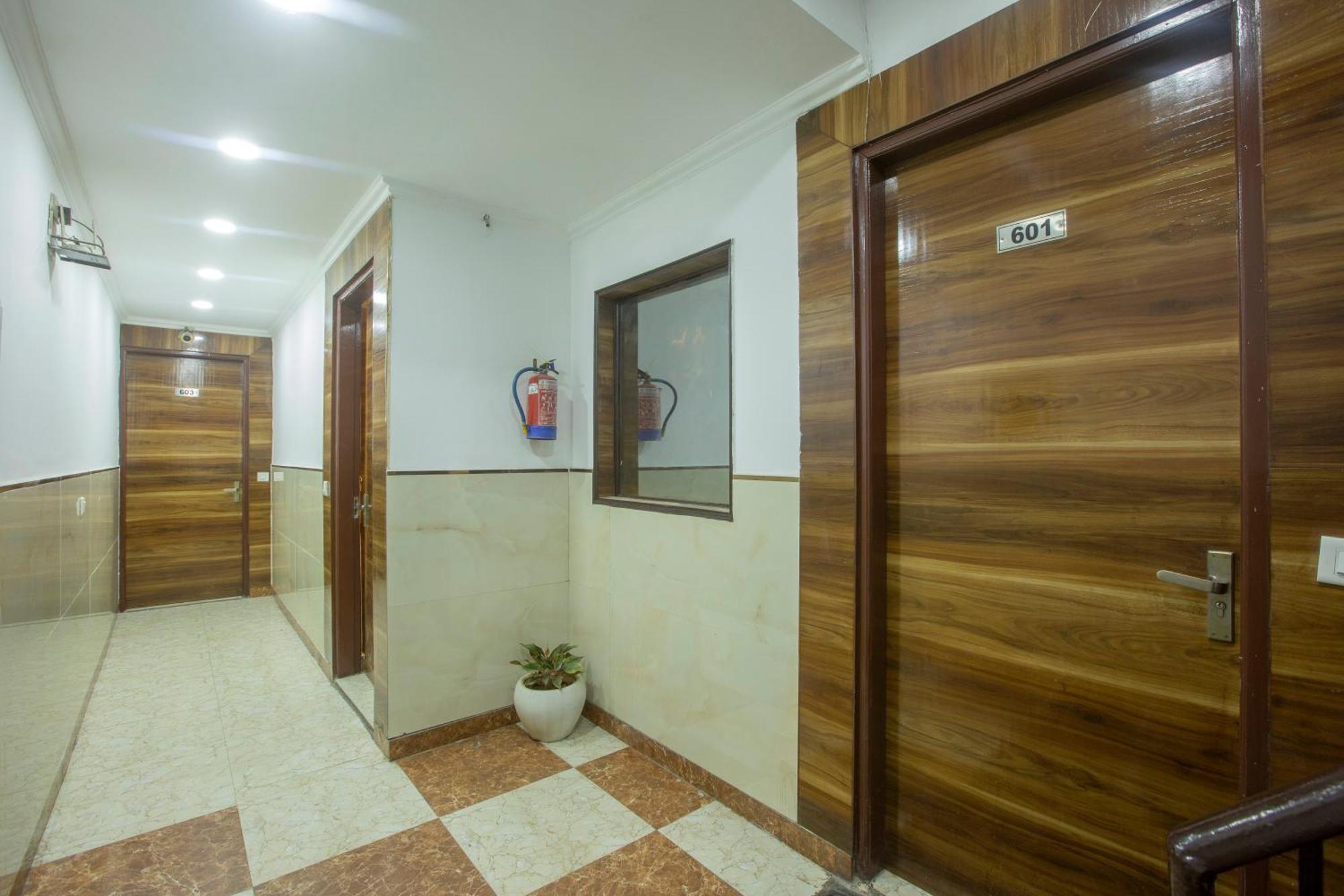 Hotel Arhaan Palace Delhi Airport